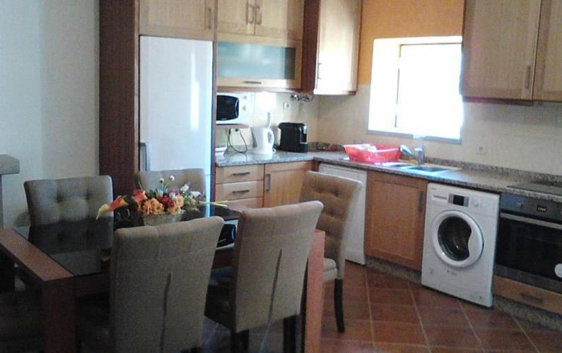 Moradia Familia Escoto Villa Monsanto Dış mekan fotoğraf